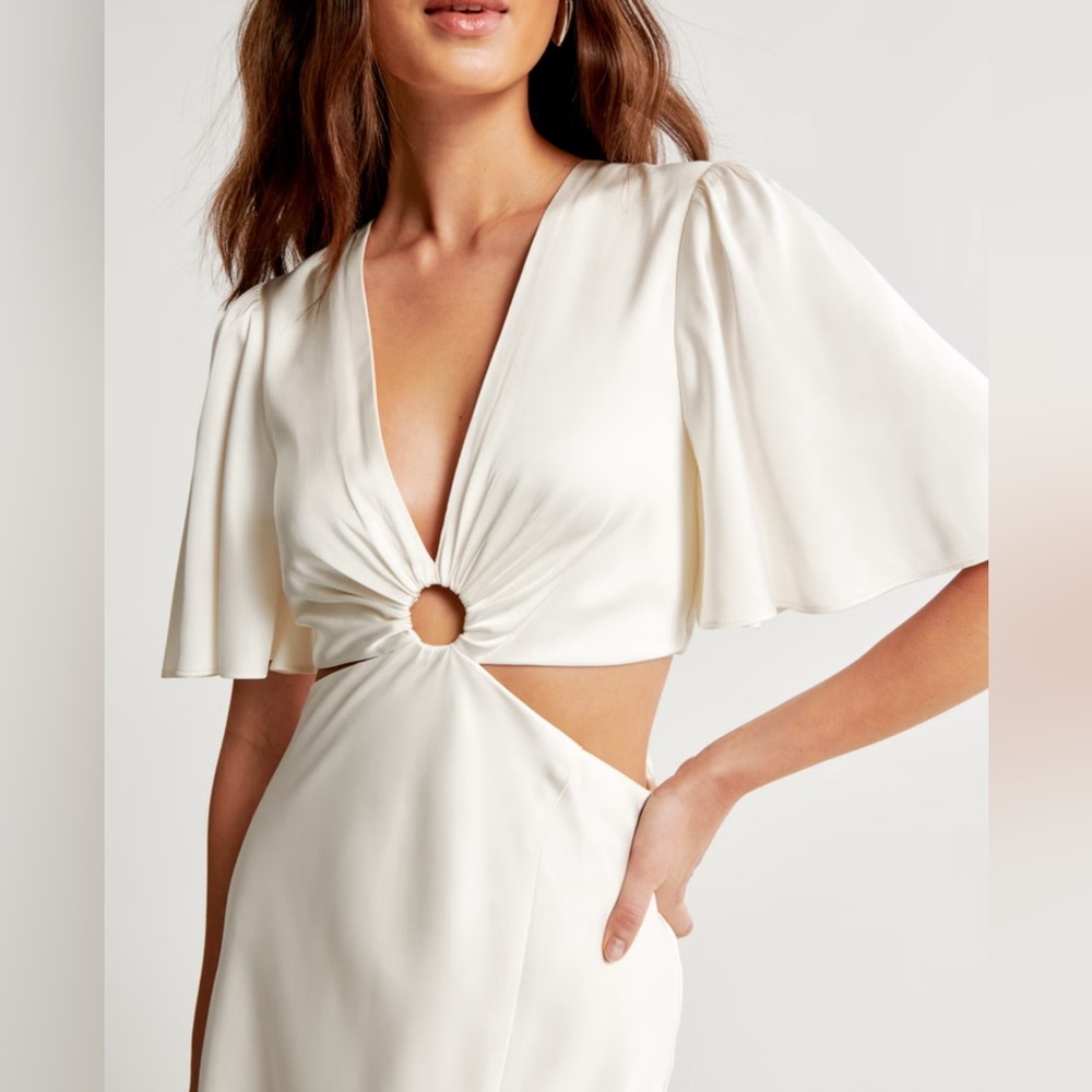 Angel Sleeve O-Ring Cutout Maxi Dress (Abercrombie, Small)